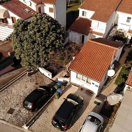 Apartment Dragana Fap 2+2 Oazis Near The Porec