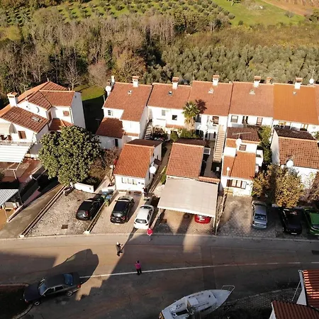Apartman Dragana Fap 2+2 Oazis Near The Porec
